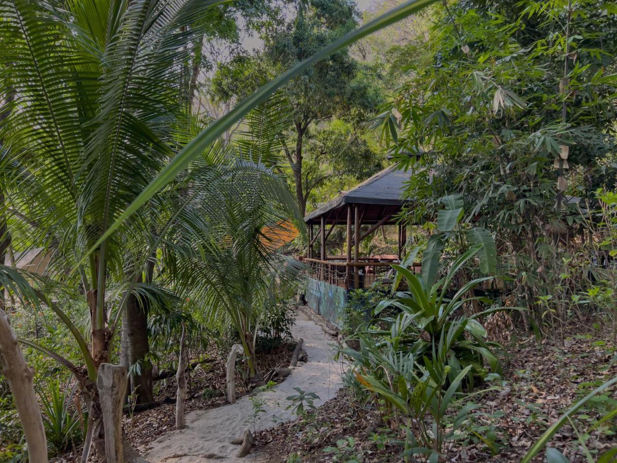 Los Vivos Beachfront Experience Pochote Bagian luar foto